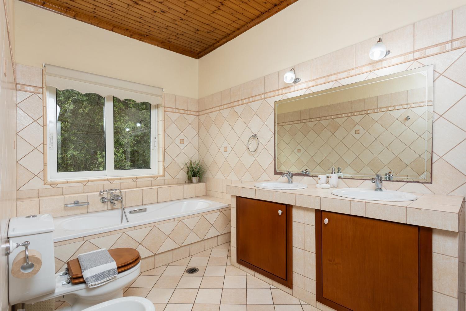 Agnítsini Villa Eleni מראה חיצוני תמונה